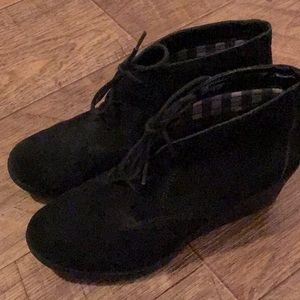 White Mountain Lace up Booties